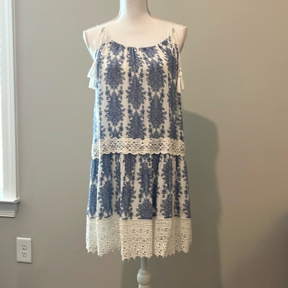 EUC Anthropologie Paper Crane Womens Dress Small Lace‎ Blue White Flowy Romantic
